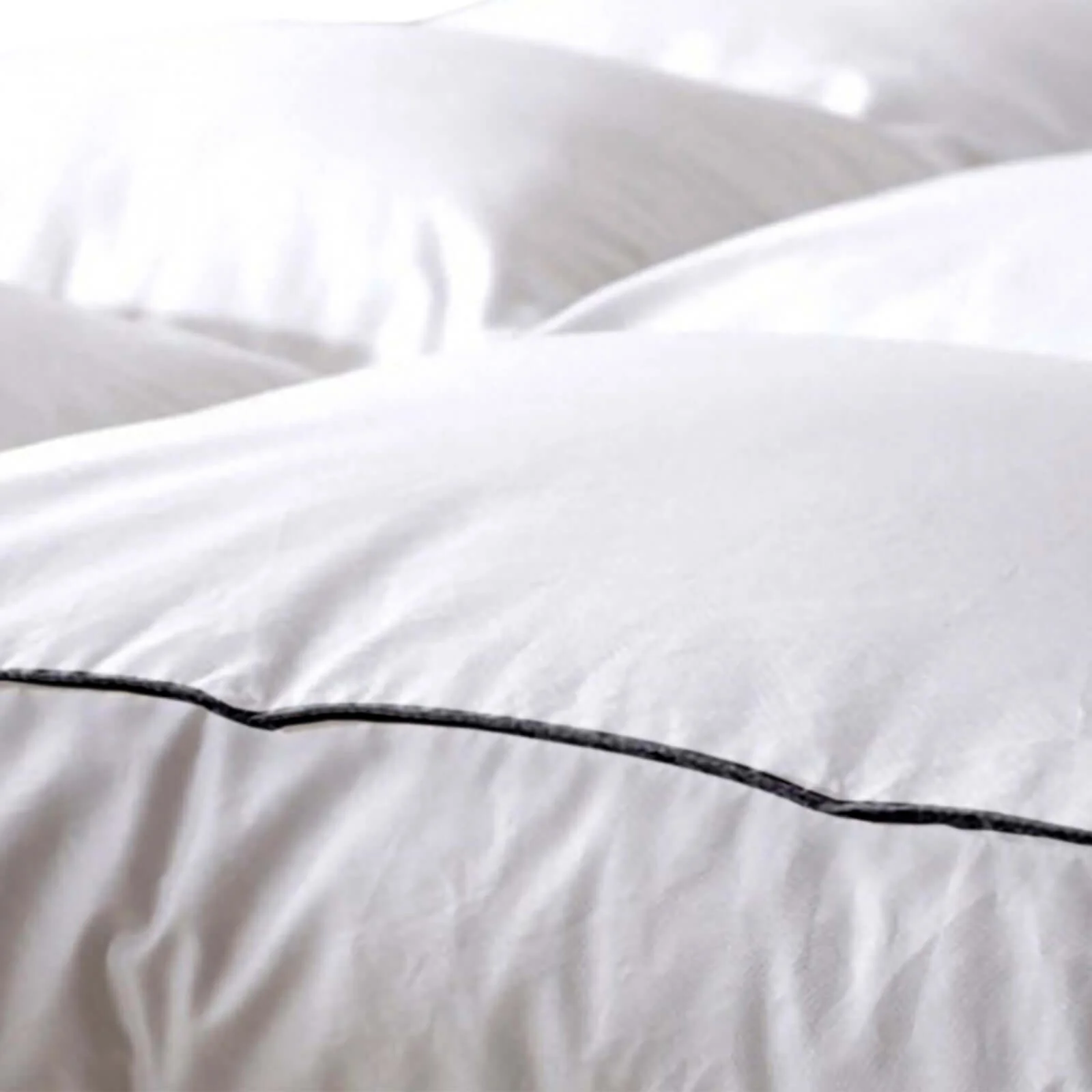 Surmatelas 100% plumes de canard, moelleux et ergonomique - Collection Plumes XXL - Image 4